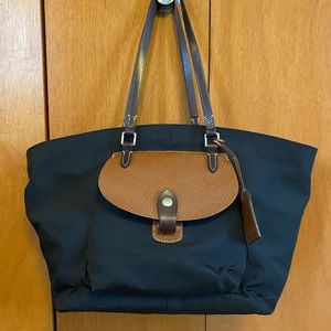 Dooney & Bourke Wayfarer Zip Tote